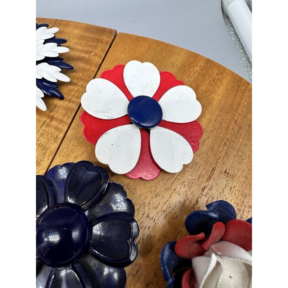 Red White & Blue Enamel Flower Pins Vintage Lot - Picture 4 of 16